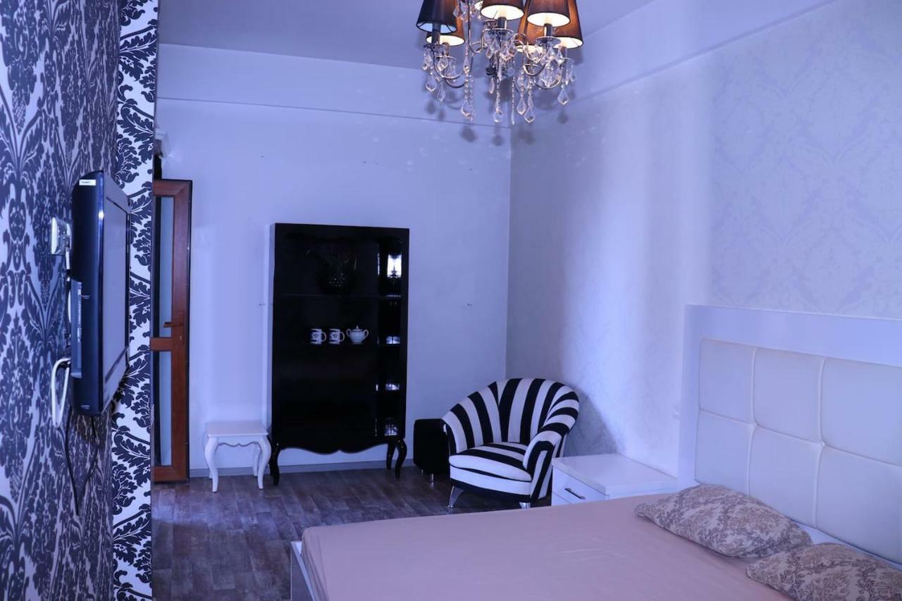 La Petite Maison Jereván Kültér fotó